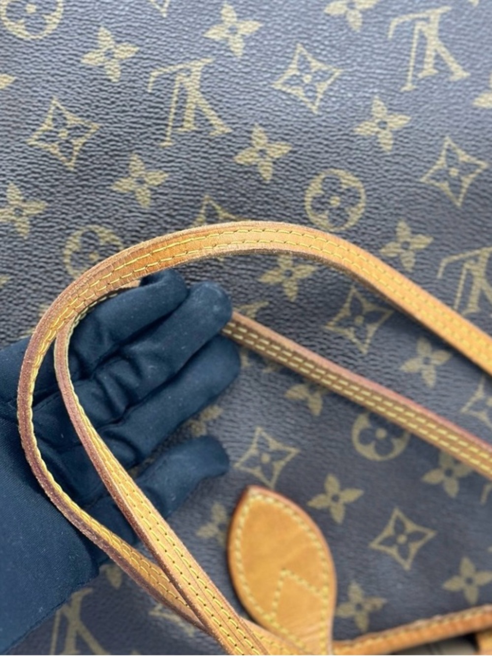 Louis Vuitton 
LV Monogram Neverfull GM - Picture 12 of 15